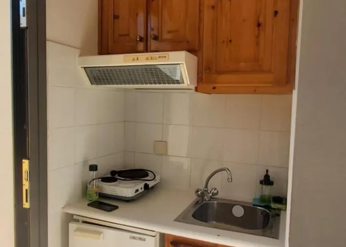 Han/Misafirhane Ionian Sunset